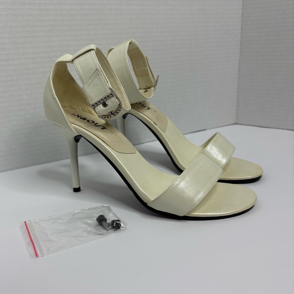 Elegant Cream Ankle Strap Heels Size 8